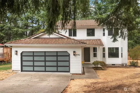 8942 49th Ct NE, Lacey, WA 98516