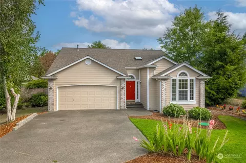 4120 Kapalea Way SE, Lacey, WA 98503