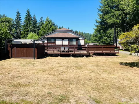 704 W Cedar Ave, Montesano, WA 98563