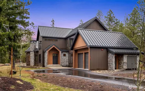 321 Southern Star Ln, Cle Elum, WA 98922