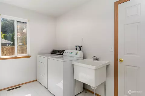 12115 40th Dr SE, Everett, WA 98208 photo 33