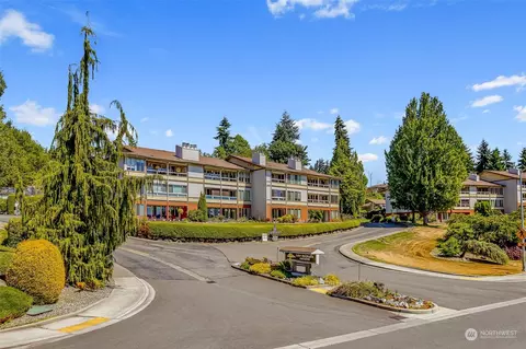 23505 Lakeview Dr #C-303, Mountlake Terrace, WA 98043