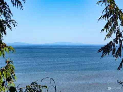 9999 S Breakerpoint Pl, Port Angeles, WA 98363