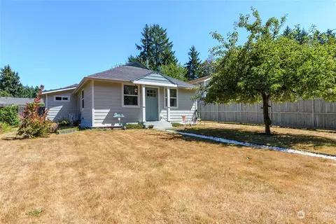 5144 Beach Way NE, Olympia, WA 98516