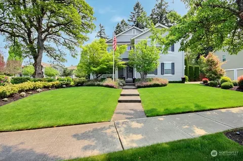 2209 Wallace Loop, Dupont, WA 98327