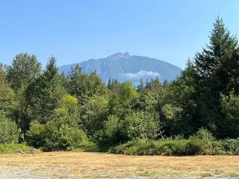 39835 SE 122nd St, North Bend, WA 98045