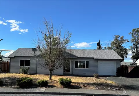 1221 Mitchell Ave, Moses Lake, WA 98837
