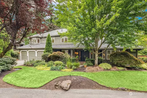 8884 SE 74th Pl, Mercer Island, WA 98040