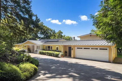 201 Northside Rd, Bellevue, WA 98004