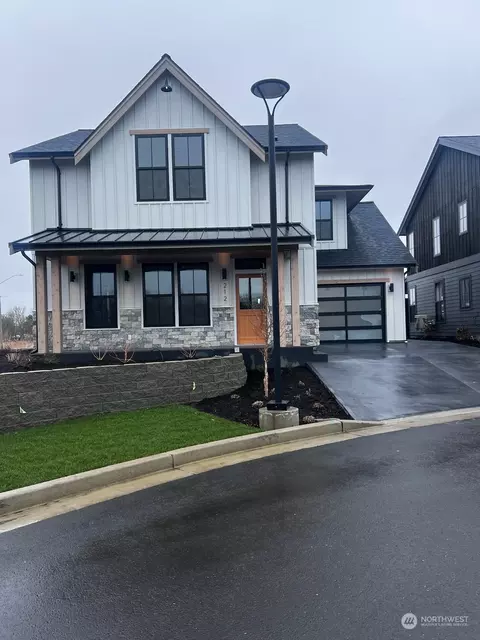 212 Riverwalk Dr, Lynden, WA 98264