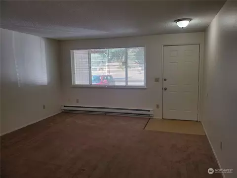19311 19313 B St E, Spanaway, WA 98387 photo 8