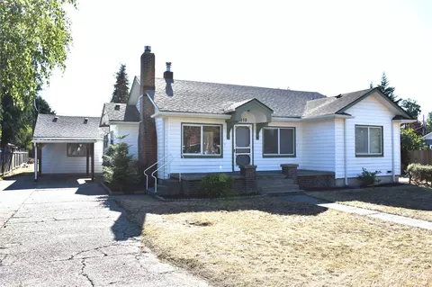 2010 N Pearl St, Centralia, WA 98531