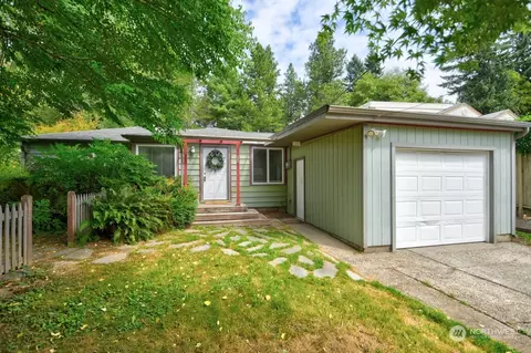 2122 Muirhead Ave NW, Olympia, WA 98502