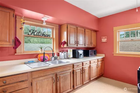 2131 Baker Ave, Everett, WA 98201 photo 13