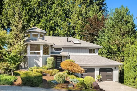 17234 SE 40th Pl, Bellevue, WA 98008