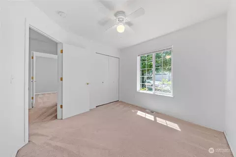 404 Kensington Ave NW, Orting, WA 98360 photo 8