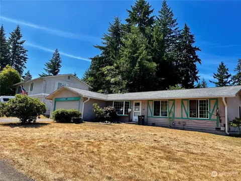 4530 Laguna Ln SE, Port Orchard, WA 98366