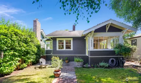 4032 47th Ave SW, Seattle, WA 98116