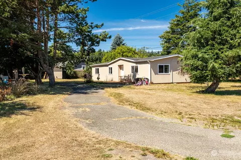 1835 Fort Nugent Rd, Oak Harbor, WA 98277