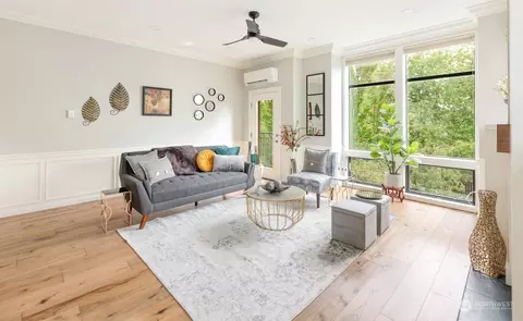 3623 Whitman Ave N, Seattle, WA 98103