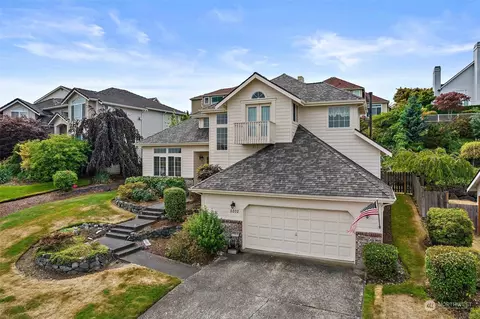 5202 Chinook Dr NE, Tacoma, WA 98422