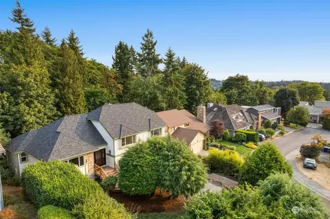 13701 SE 58th Pl, Bellevue, WA 98006