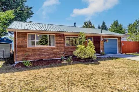 1223 Tremont St, Port Townsend, WA 98368