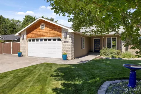 4710 Kendall Way, West Richland, WA 99353