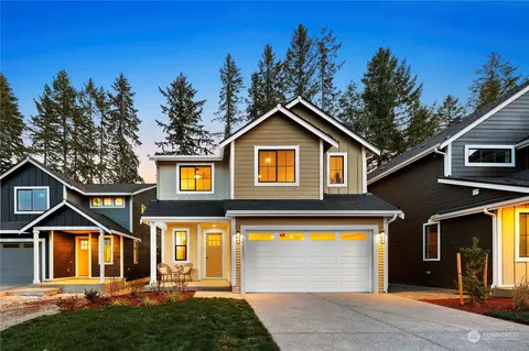 22421 SE 285th St, Maple Valley, WA 98038