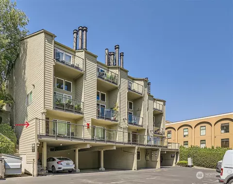 2933 76th Ave SE #11E, Mercer Island, WA 98040