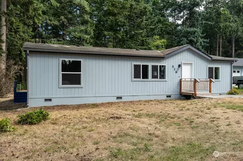 516 W Ocean View Dr, Oak Harbor, WA 98277