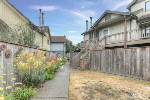 220 Israel Rd SW #J4, Tumwater, WA 98501