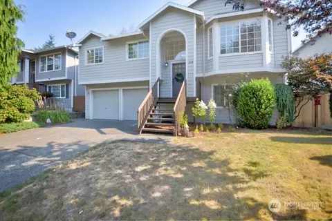 213 99th Pl SW, Everett, WA 98204 photo 2