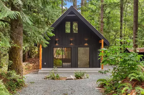 75806 NE 122nd St, Skykomish, WA 98288