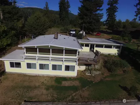 488 30 State Route 122, Mossyrock, WA 98564