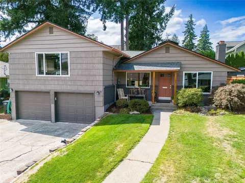 122 Golden Gate Ave, Fircrest, WA 98466