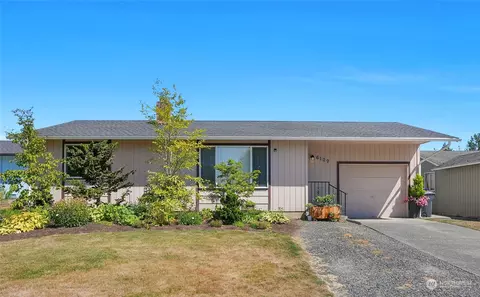 6109 57th Dr NE, Marysville, WA 98270