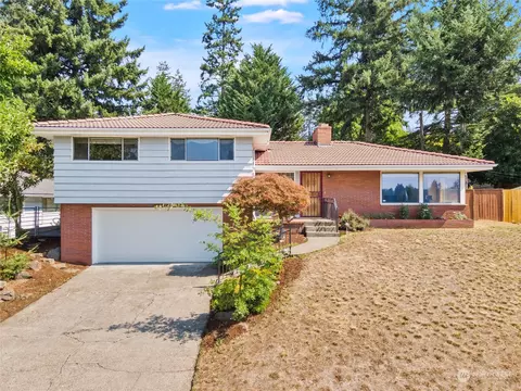 335 Regents Blvd, Fircrest, WA 98466