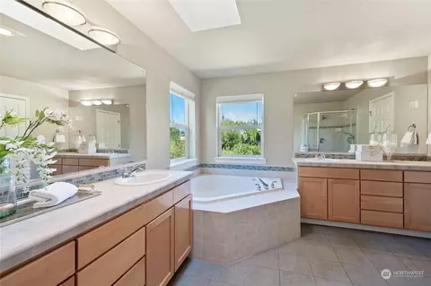 18712 1st Ave W, Bothell, WA 98012 photo 28