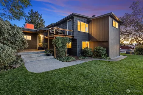 2612 S Ferdinand St, Seattle, WA 98108