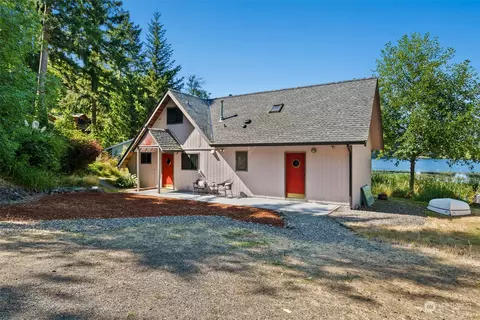 10715 Tempo Lake Dr SE, Olympia, WA 98513