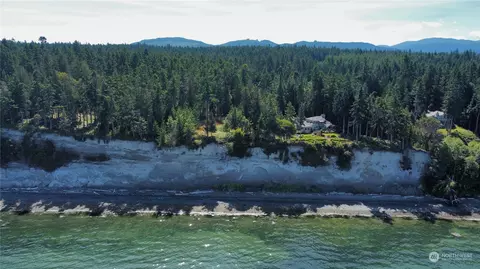 80 Deer Ct, Sequim, WA 98382