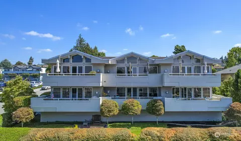 400 Howell Way #103, Edmonds, WA 98020