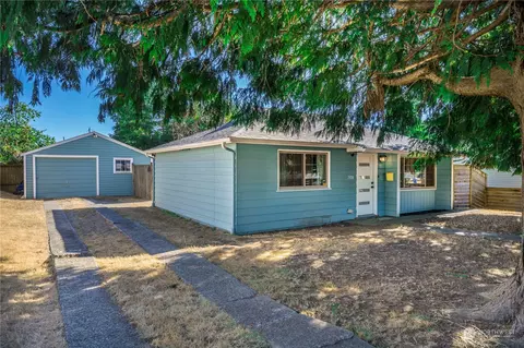1908 S 17th St, Tacoma, WA 98405