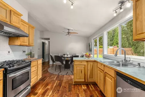 1921 169th Pl SE, Bothell, WA 98012 photo 12