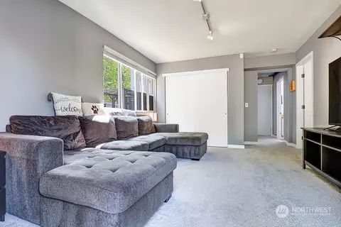 5905 3rd Dr W, Everett, WA 98203 photo 6