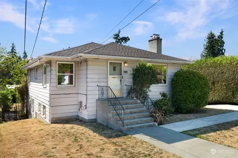 8537 2nd Ave NE, Seattle, WA 98115