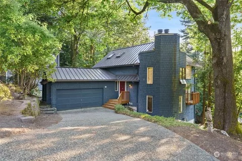 31 Mt Pilchuck Ave NW, Issaquah, WA 98027