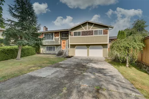 6117 98th St NE, Marysville, WA 98270