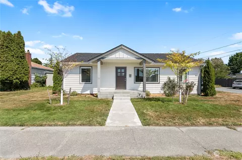 1709 Alabama St, Bellingham, WA 98226